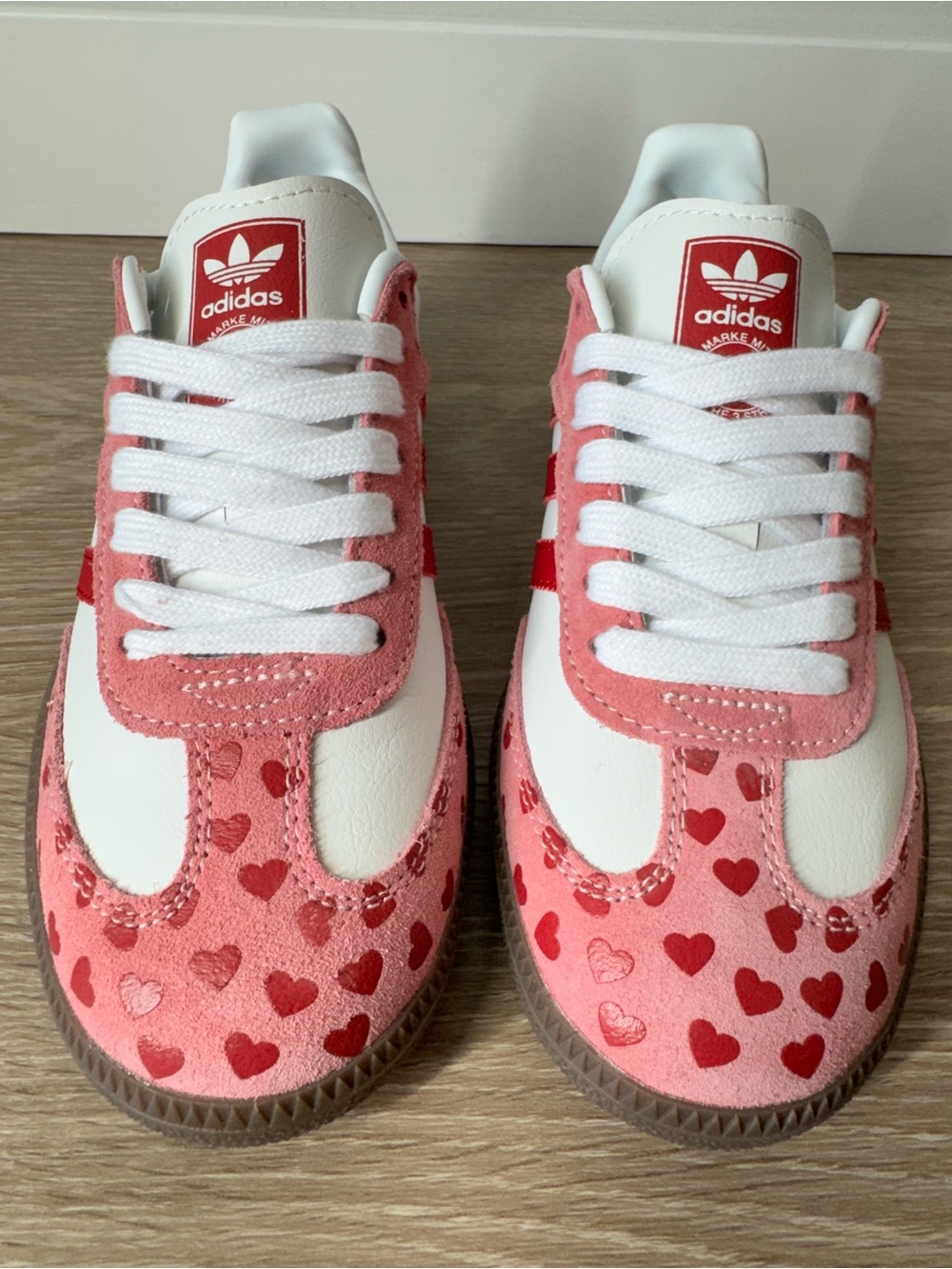 (NWT) Adidas Samba Comme des Garçons Sneakers, Red Pink & White w/ Hearts, 6.5 - Picture 8 of 8